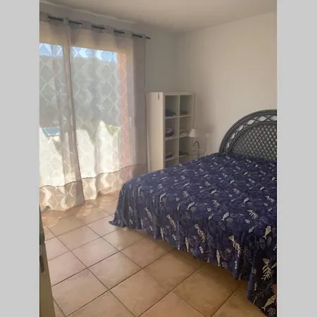 Belle Villa Piscine Avec Jardin A Santa Giulia Porto Vecchio فيلة *