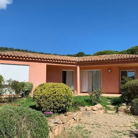 Belle Villa Piscine Avec Jardin A Santa Giulia Porto Vecchio * بورتو فيكشْيو