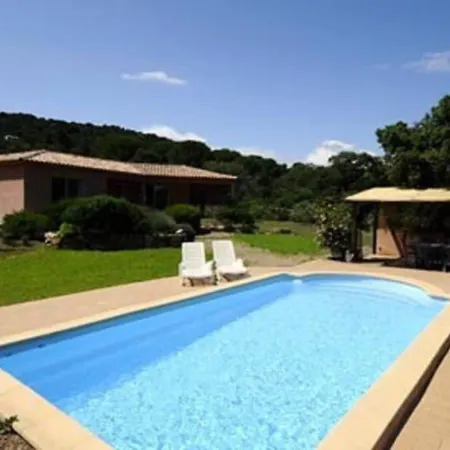 Belle Villa Piscine Avec Jardin A Santa Giulia Porto Vecchio * Porto-Vecchio (Corsica)